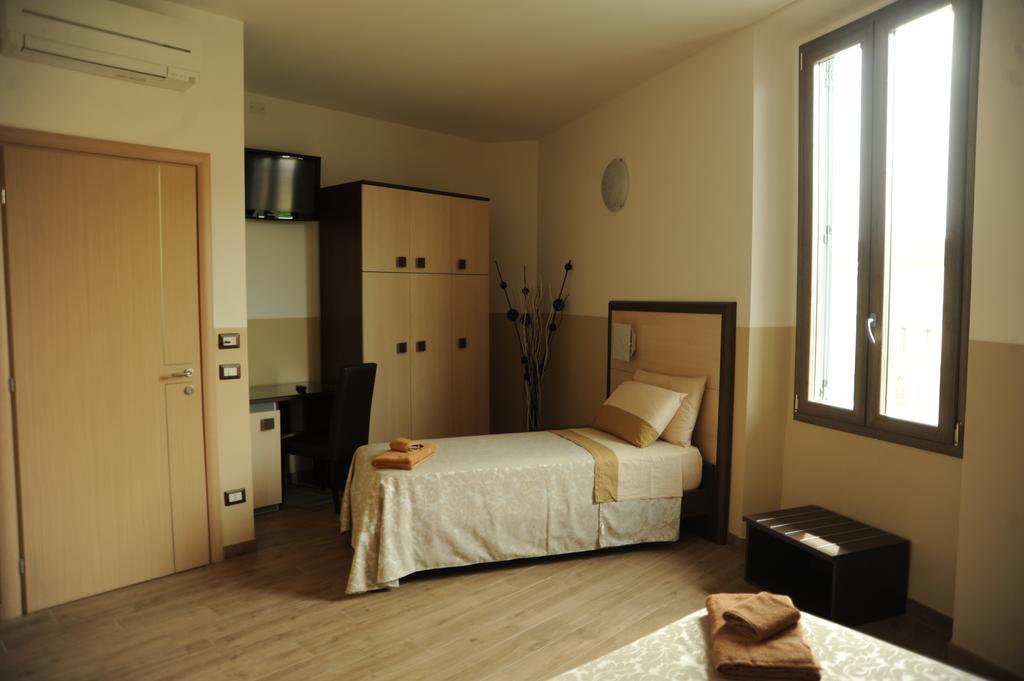 Guesthouse Buonarroti Florence Room photo